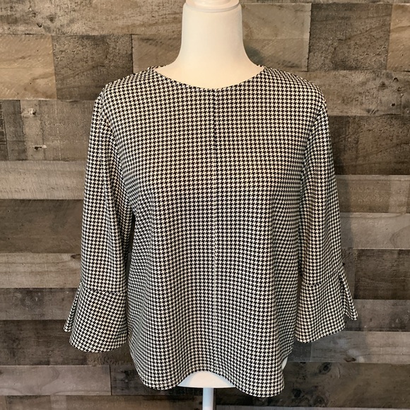 H&M Tops - H&M Houndstooth Top